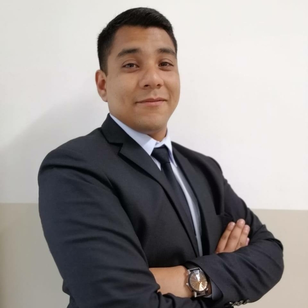 Misael - profesor de ética - Los Olivos