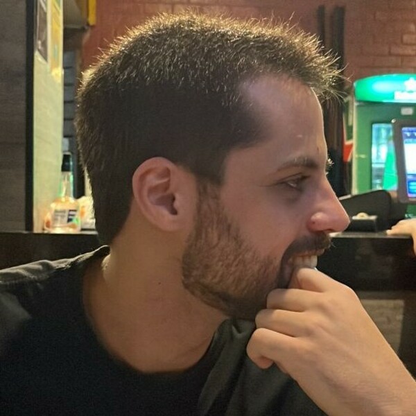 Felipe - Prof de ecologia - Rio de Janeiro