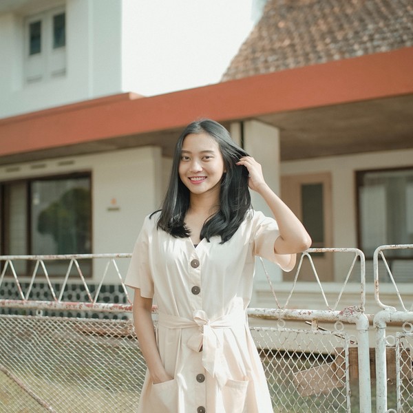 Pooja - Maths tutor - 