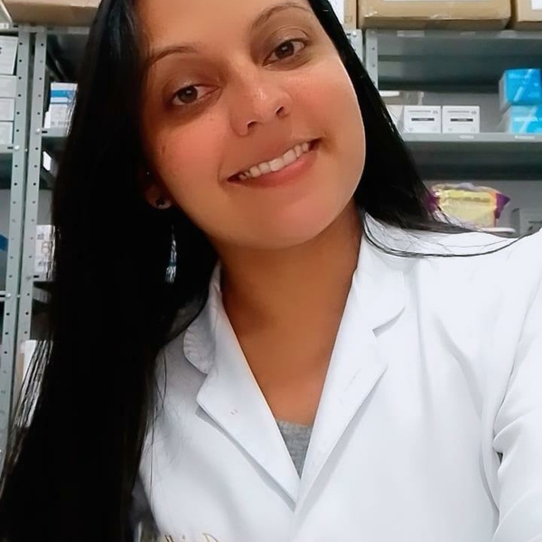 JANIELLE - Prof de enfermagem - São Roque