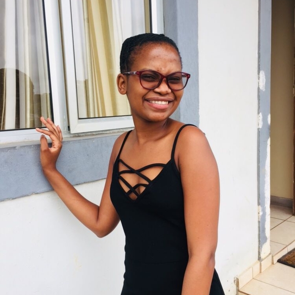 Sebenzile - English tutor - Mandini