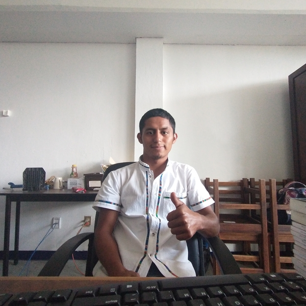 Santiago - Profesor de física - Amatenango de la Frontera