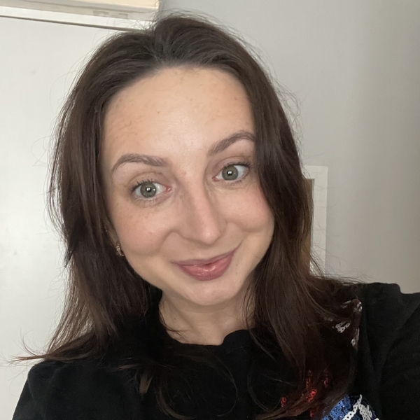 Ellie - Welsh tutor - 