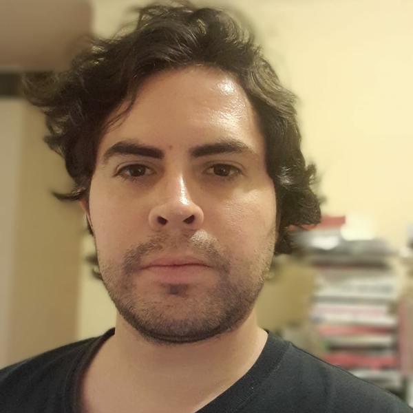 Simon - Profesor de ciencias sociales - Santiago