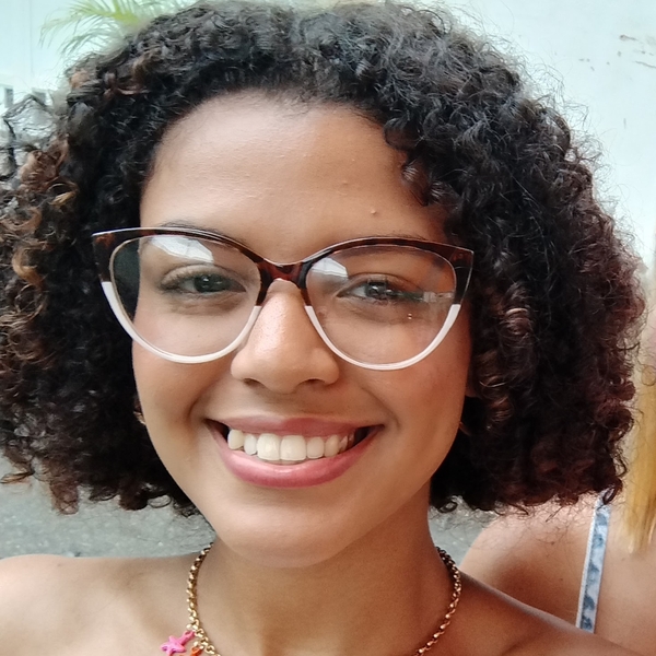 Ana - Professor de vocabulário - português - São Gonçalo