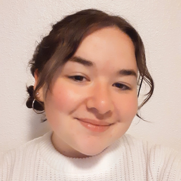 Chloé - Prof de français - Sens