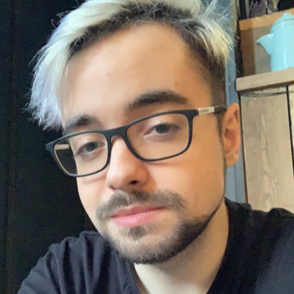 Eduard - Computer skills tutor - London