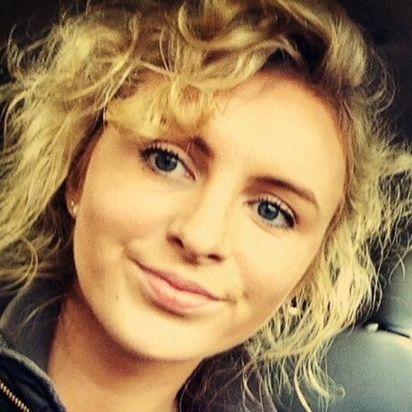 Iona - Physics tutor - London