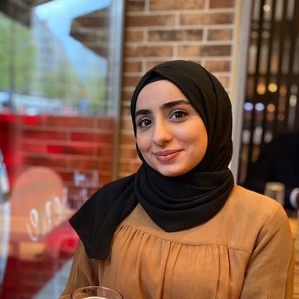 Elif - Prof d'aide aux devoirs - Saint-Genis-Pouilly