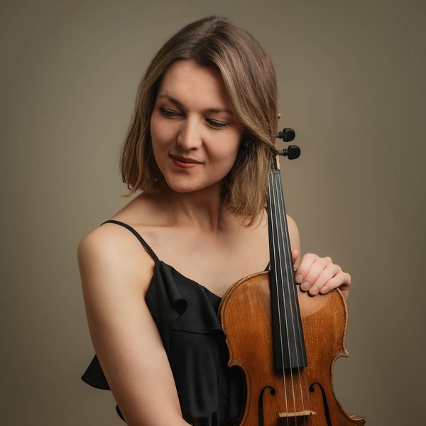Aleksandra - Violin tutor - London
