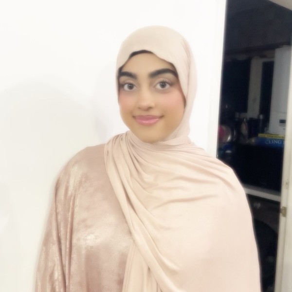Fatema - Psychology tutor - London