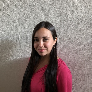 Isidora - Profesor de marketing - Santiago