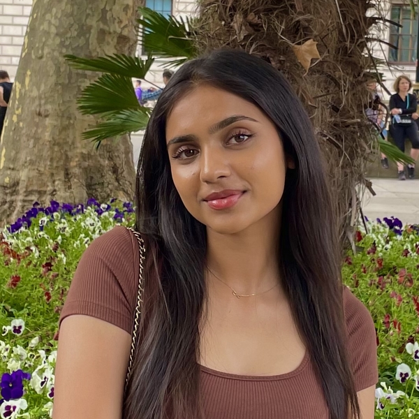 Avni - Maths tutor - London