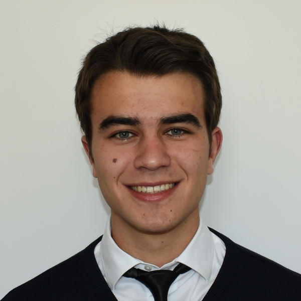 Óscar - profesor de matemáticas - León