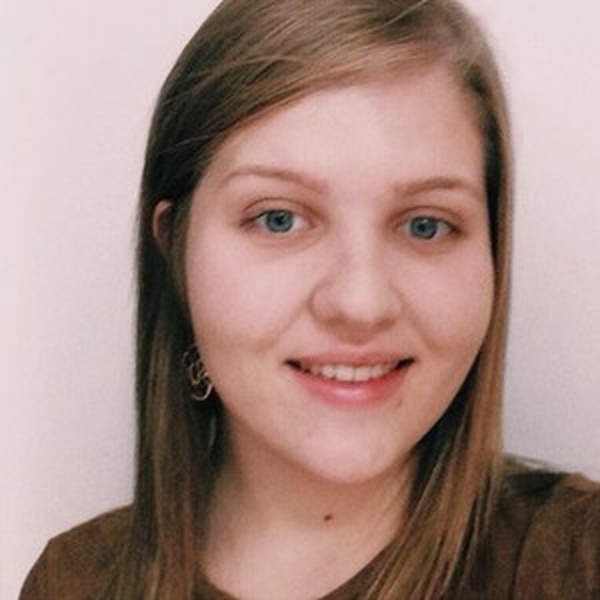 Caroline - Professor de violão - Rio Tinto