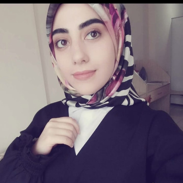 Feyza nur - Arapça öğretmeni - İstanbul