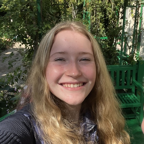 Alina - Lehrkraft für Englisch - 