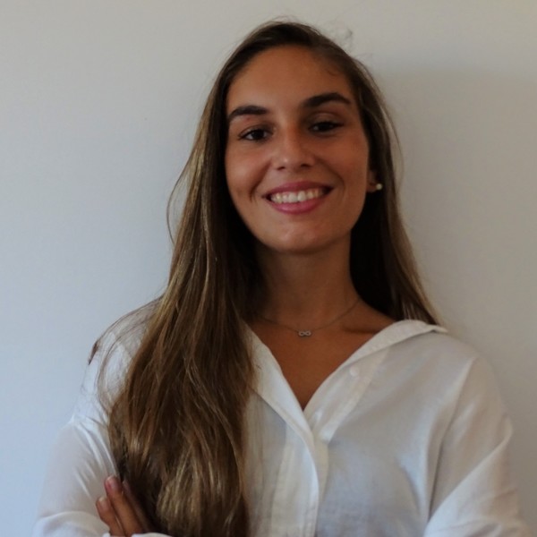 Maria - Prof de economia - Agualva-Cacém