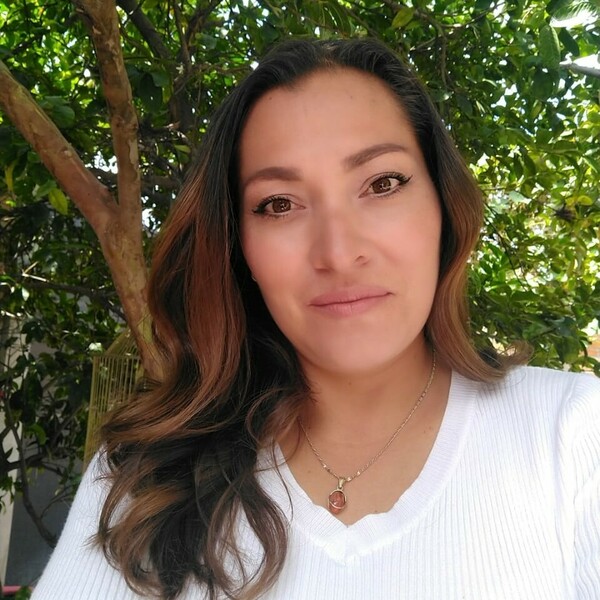 Ivette - profesor de matemáticas - San Juan del Río