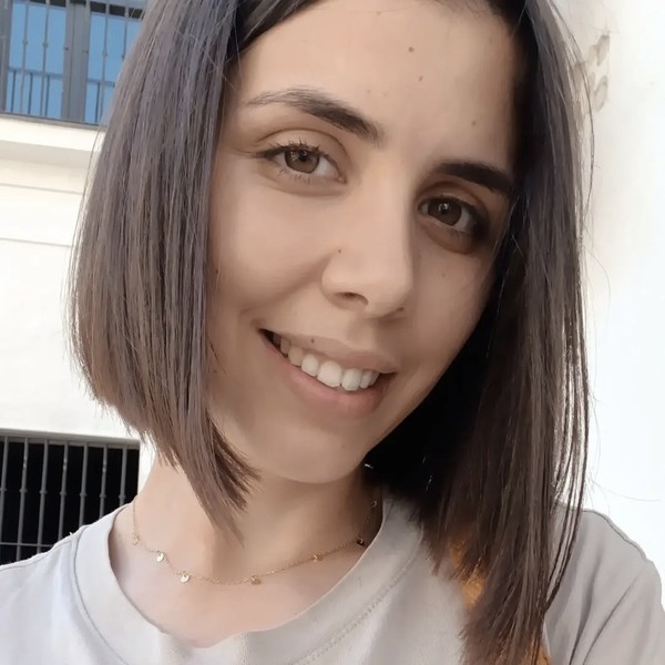 Lydia - Profe de atención a personas en situación de dependencia - Sevilla