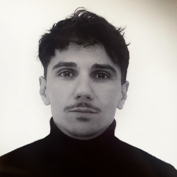 Théo - Prof de droit pénal - Paris