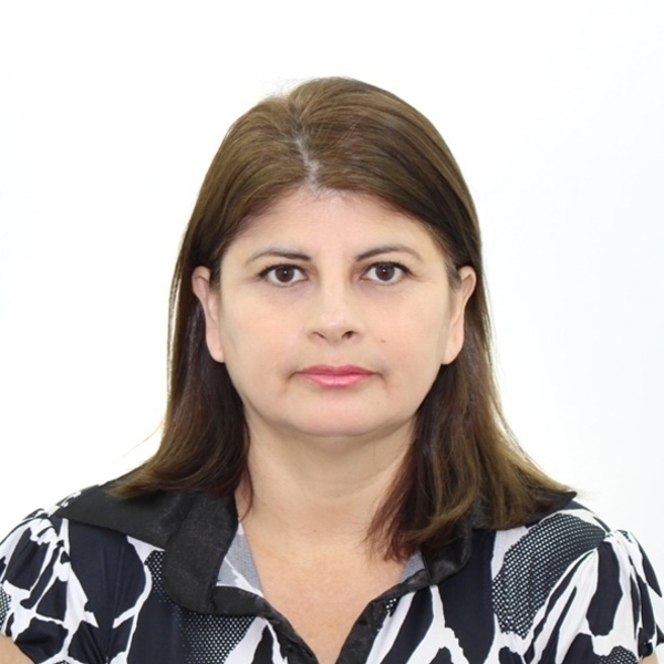 Vania - Profe de ciencias sociales - Lima