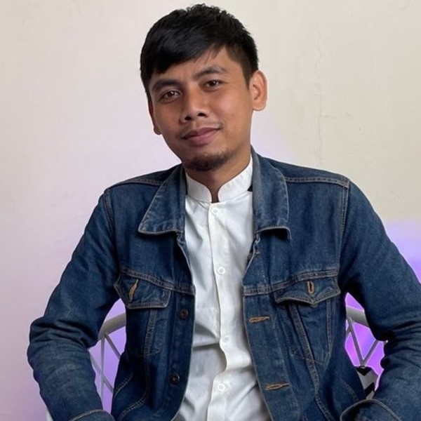 Edwarnur - Guru ilmu komputer dasar - Tangerang Selatan