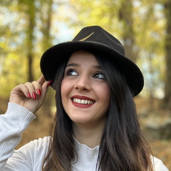 Jessica - Insegnante di ripetizioni - Proserpio