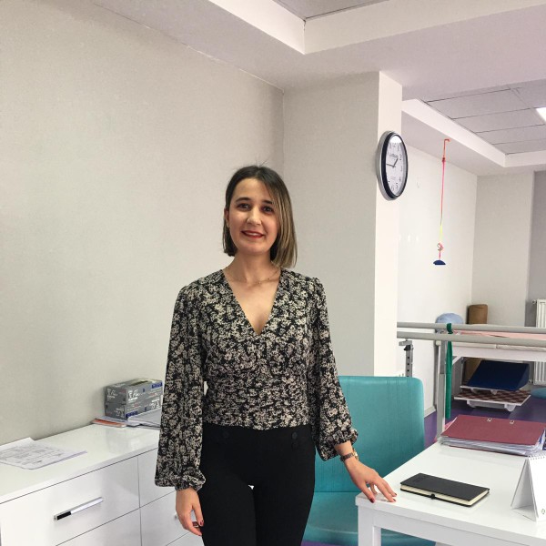 Özge - Kas geliştirme öğretmeni - 