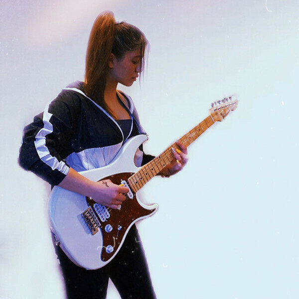 Parniya - Guitar tutor - Prince George