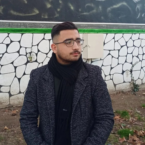 Muhammed Emin - Türkçe öğretmeni - 