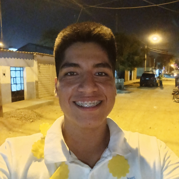 Gustavo Gianmarco - profesor de matemáticas - Sullana