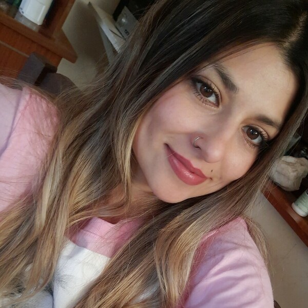 Ailin - Profesor ciencias sociales - Cañuelas