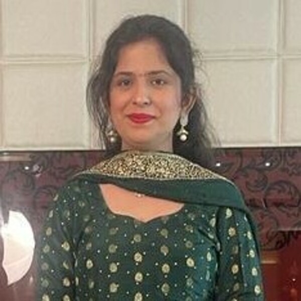 Kamya - Math tutor - Brampton