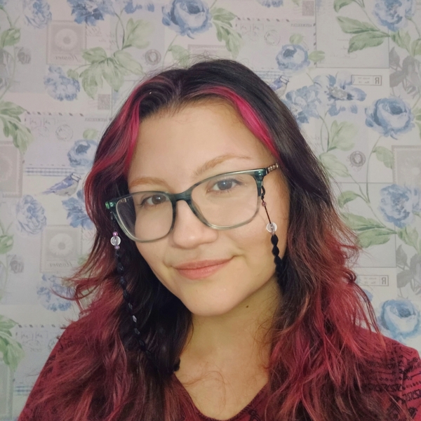 Larissa - Prof de inglês - São José dos Campos