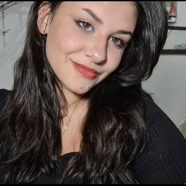 Helena - Professor de inglês - Maricá