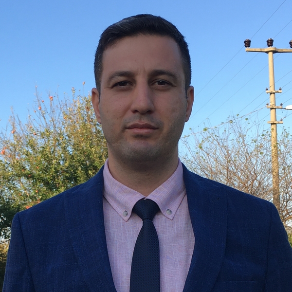 Oktay - Matematik öğretmeni - 
