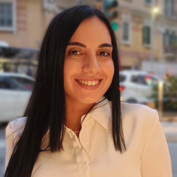 Veronica - Insegnante di ripetizioni - Messina