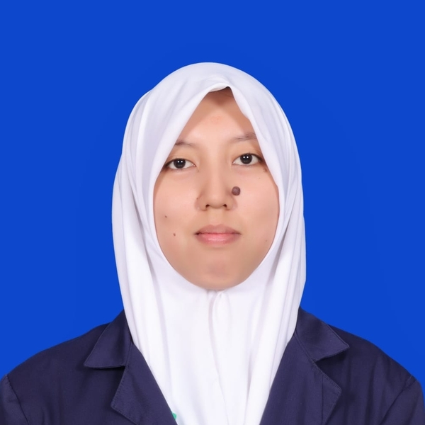 Naila - Guru menulis blog - Kecamatan Pamekasan