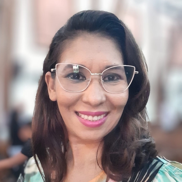 Cristina - Prof de enfermagem - 