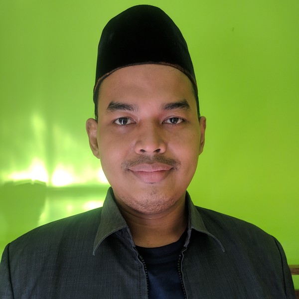 Noerul - Guru mengaji - 
