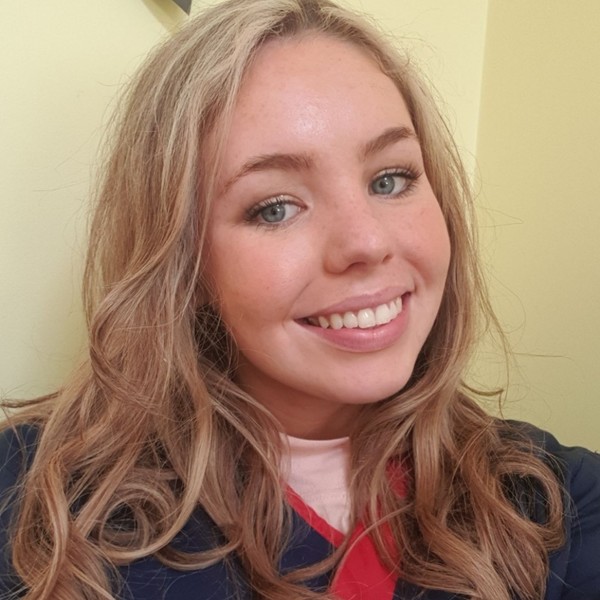 Hannah I teach junior certificate and leaving certificate biology