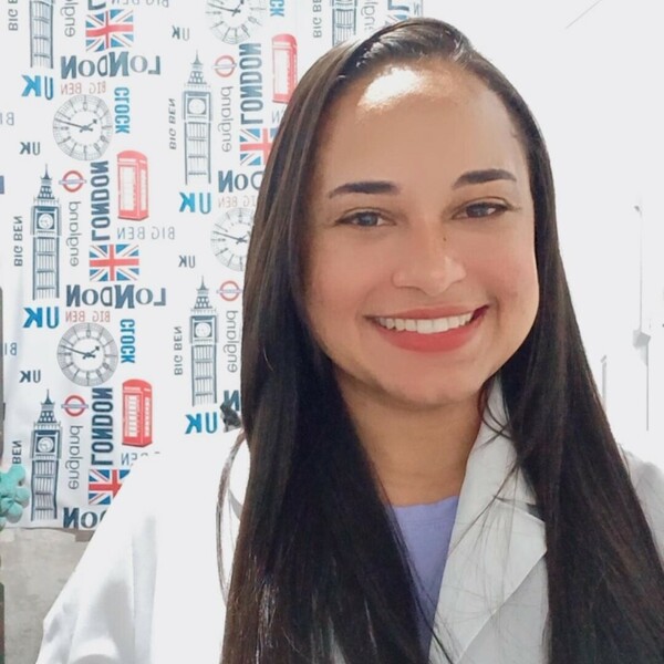 Gabriela - Professor de nutrição - 