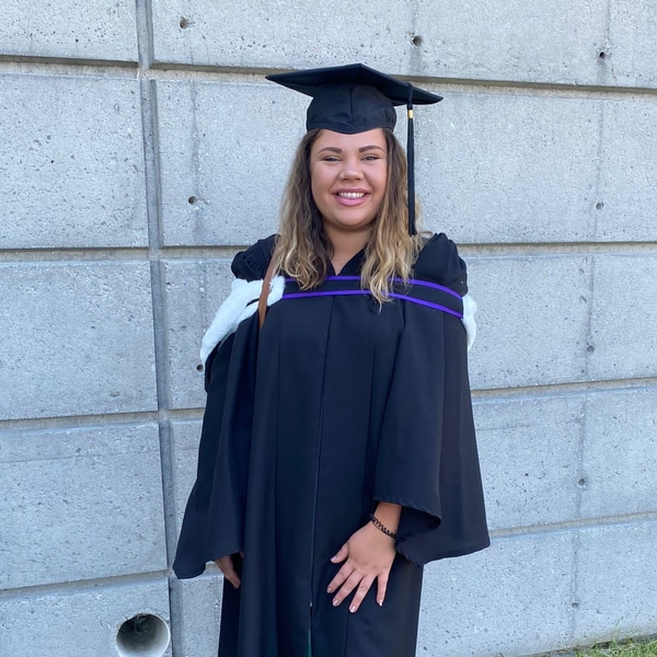 Poppy - French tutor - Gravesend