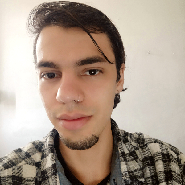 Matheus - Professor de filosofia - Colinas Capivari
