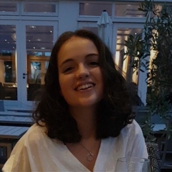 Axelle - Prof de maths - Lumigny-Nesles-Ormeaux