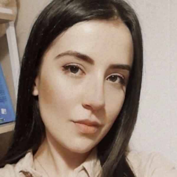 Melisa - Türkçe öğretmeni - 