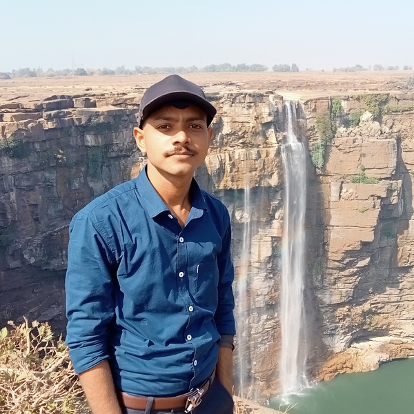 Ravi - Maths tutor - Rewa