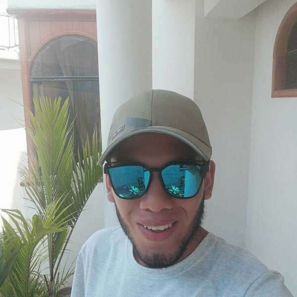 Marco - profesor de matemáticas - Tacna