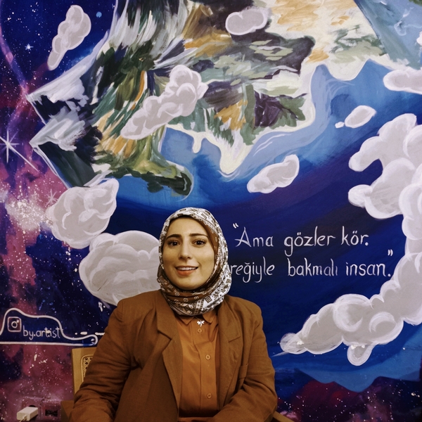 Hatice - Türkçe öğretmeni - 